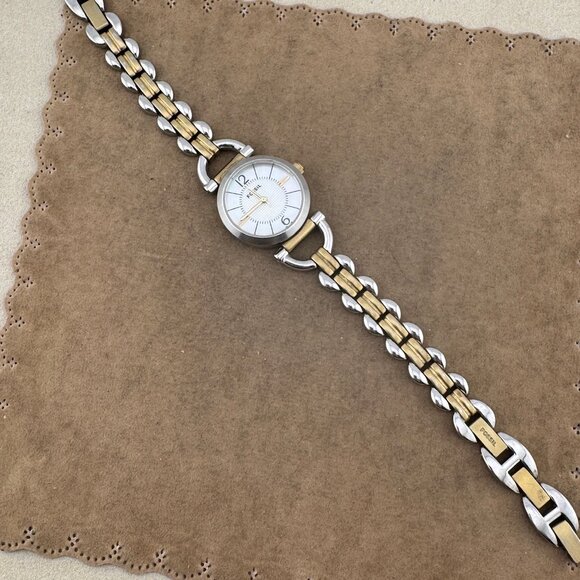 Vintage Fossil Women’s Two tone Gold and all Stainless Steel Watch - Picture 3 of 8